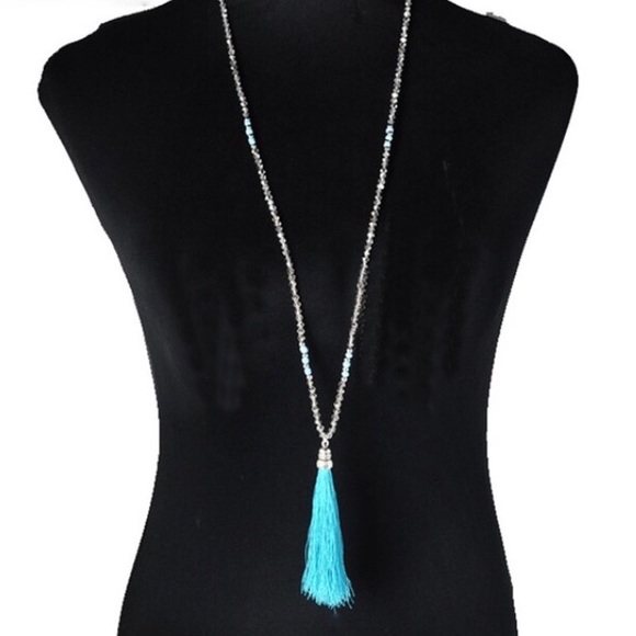🆕Turquoise bohemian style crystal tassel necklace - Picture 2 of 5